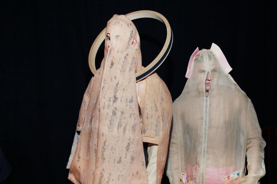 600112_442404389111419_221535355_n